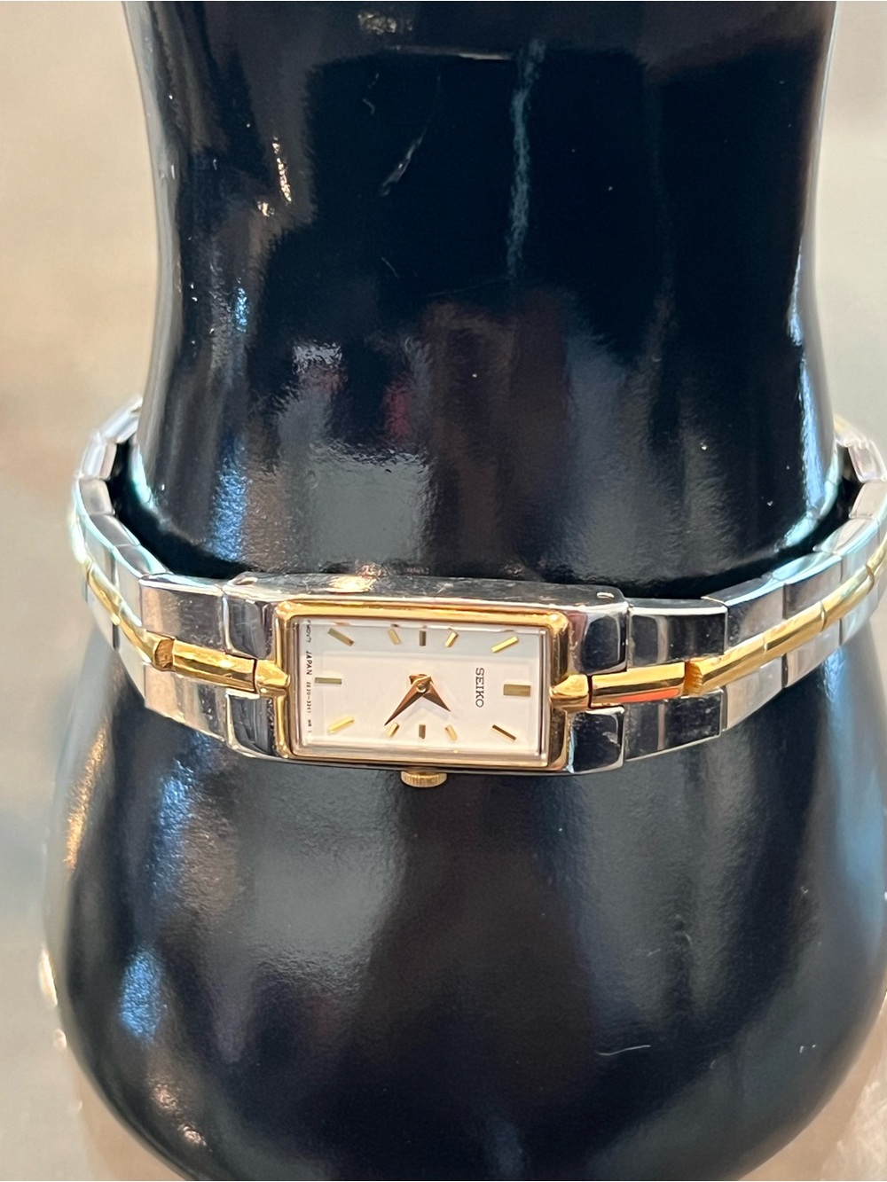 Vintage Seiko Two-Tone Women's Rectangular Bracelet Watch - Gold & Silver tone